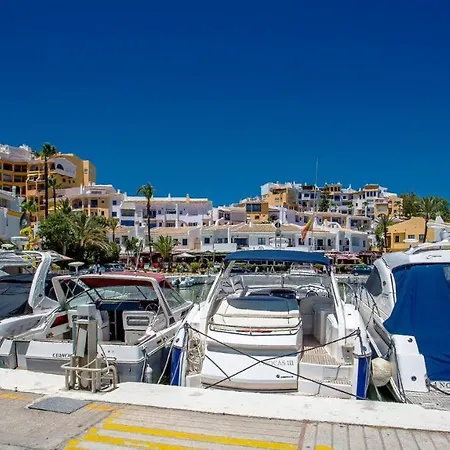 J96 Cabopino Apartamento *